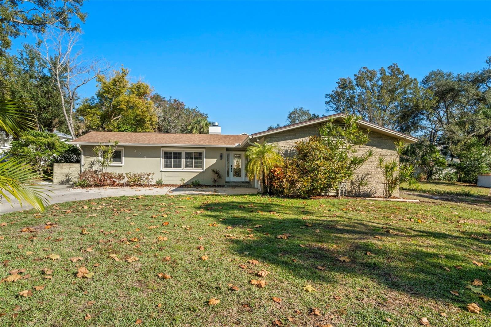 Image 3 of 38 For 232 Pinecrest Drive