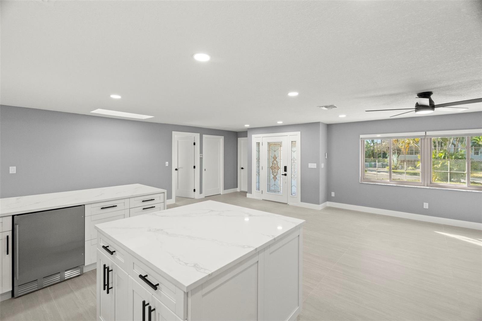 Image 6 of 38 For 232 Pinecrest Drive