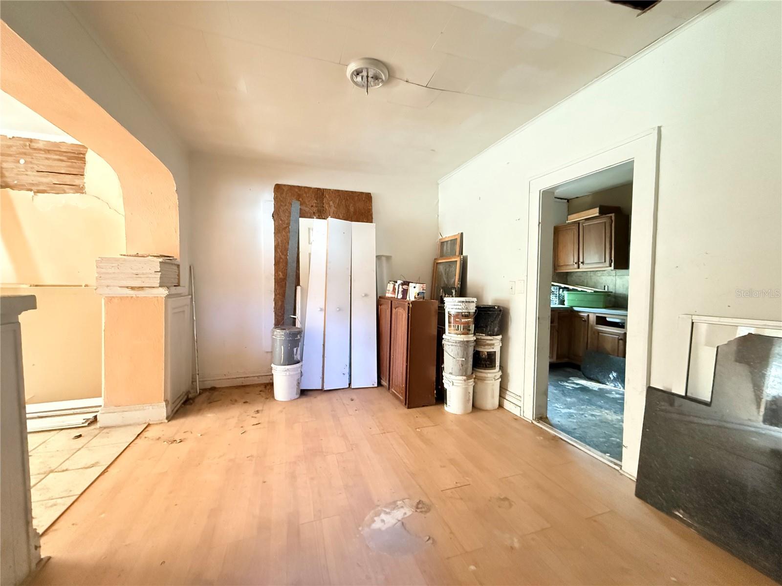 Image 26 of 38 For 2129 Union Street S