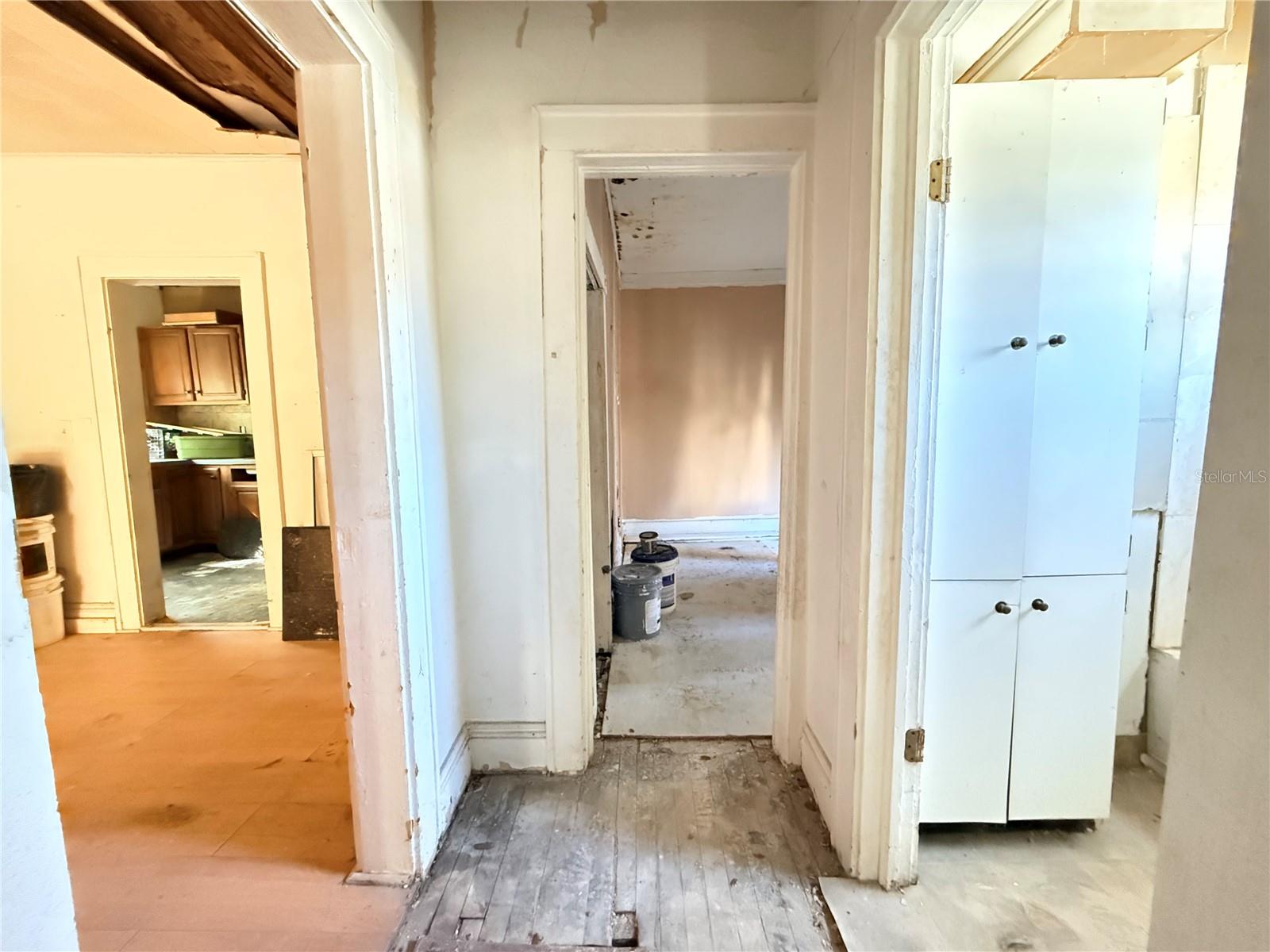 Image 32 of 38 For 2129 Union Street S