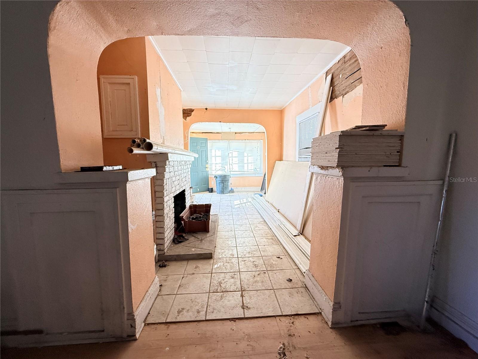 Image 5 of 38 For 2129 Union Street S