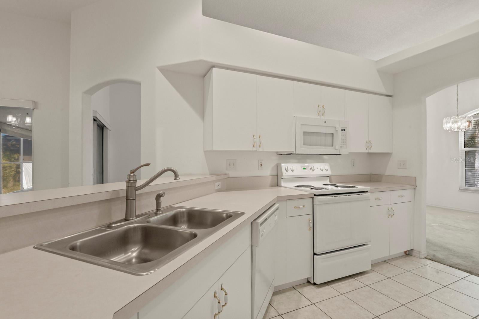 Image 10 of 28 For 6248 38th Street E