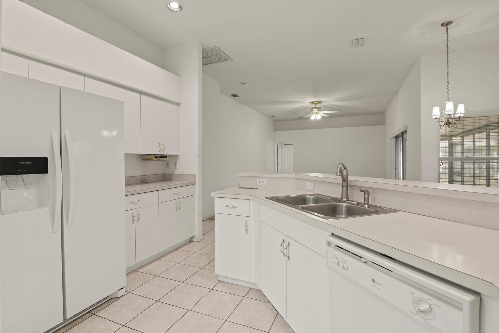 Image 11 of 28 For 6248 38th Street E