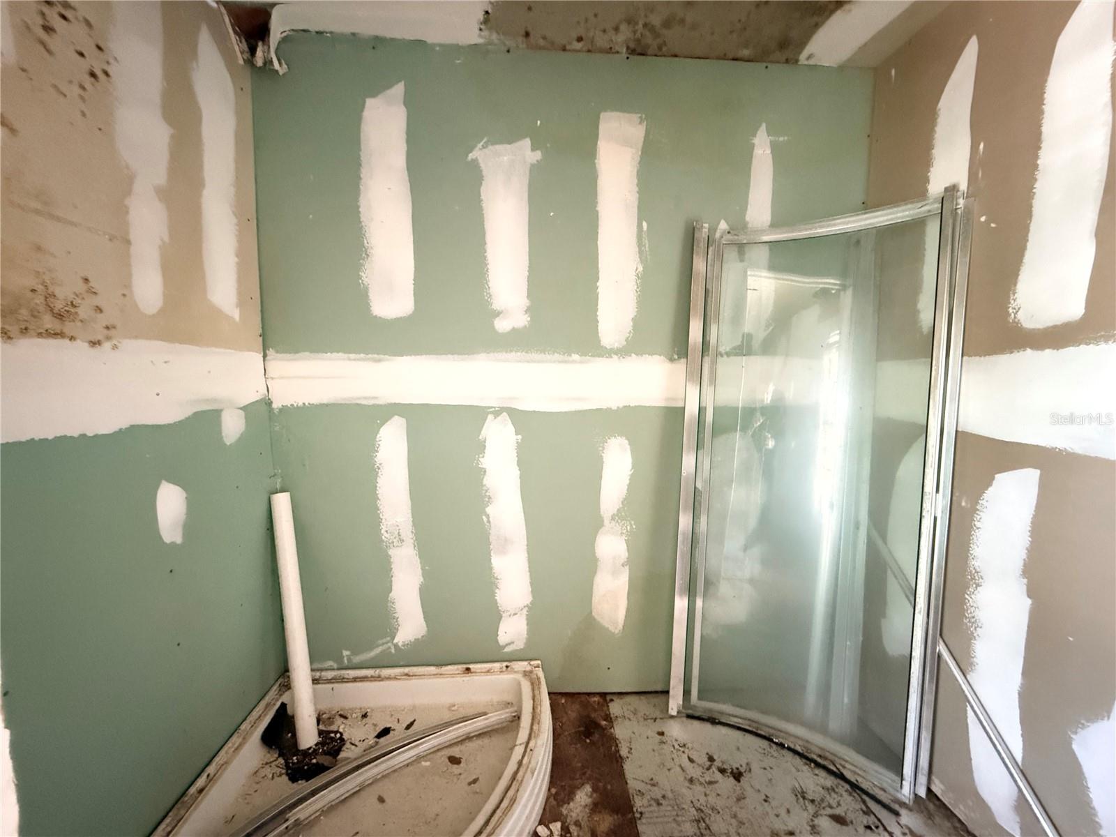 Image 32 of 37 For 2129 Union Street S