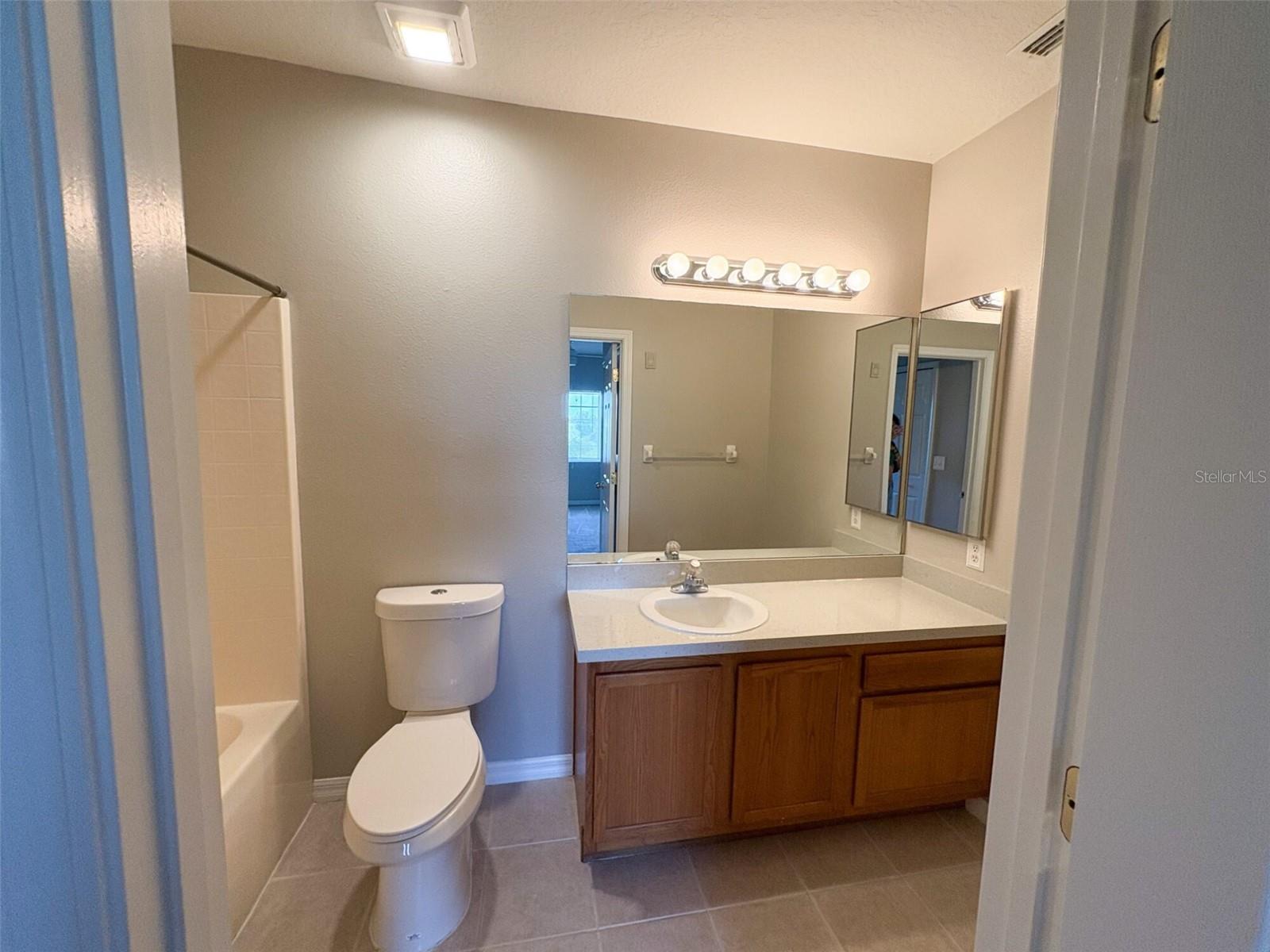 Image 18 of 19 For 9529 Newdale Way 201