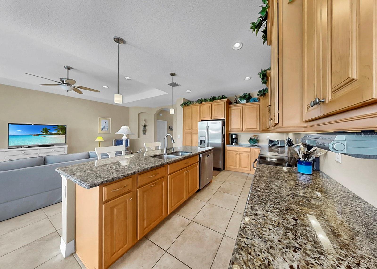 Image 15 of 41 For 916 Spindle Palm Way