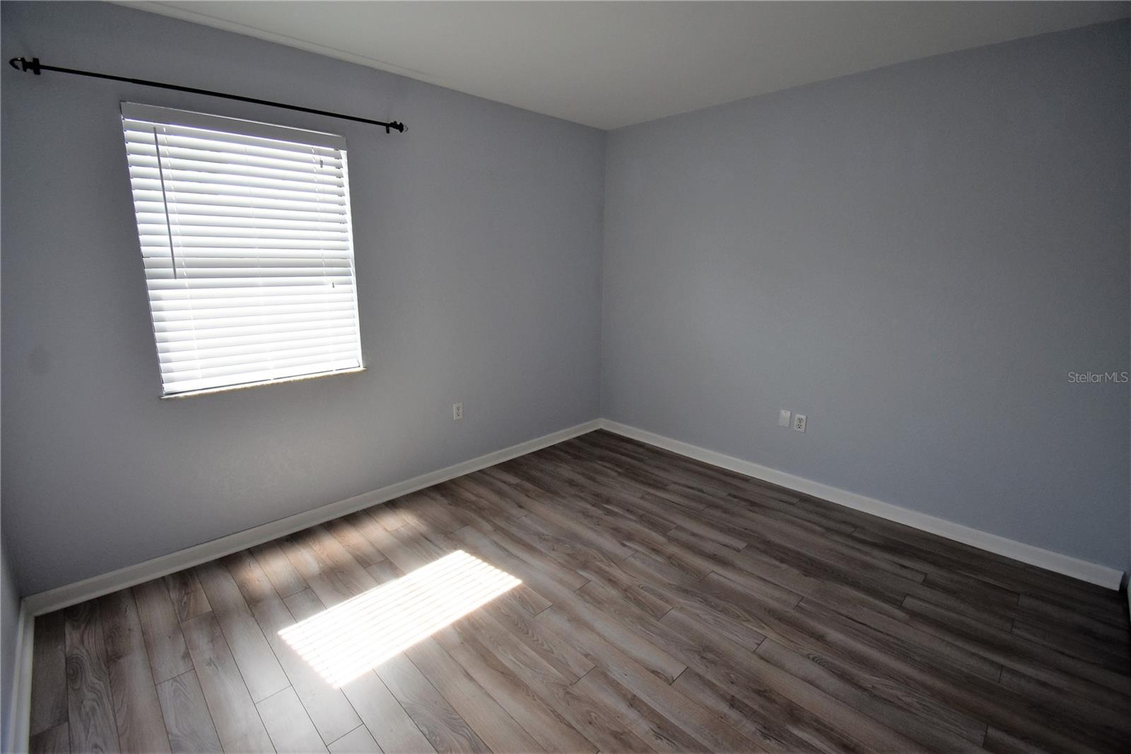 Image 11 of 18 For 10177 Sailwinds Boulevard S 203