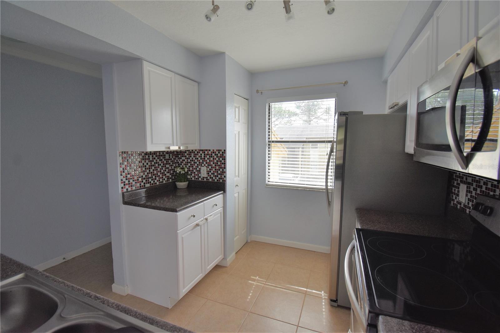 Image 3 of 18 For 10177 Sailwinds Boulevard S 203