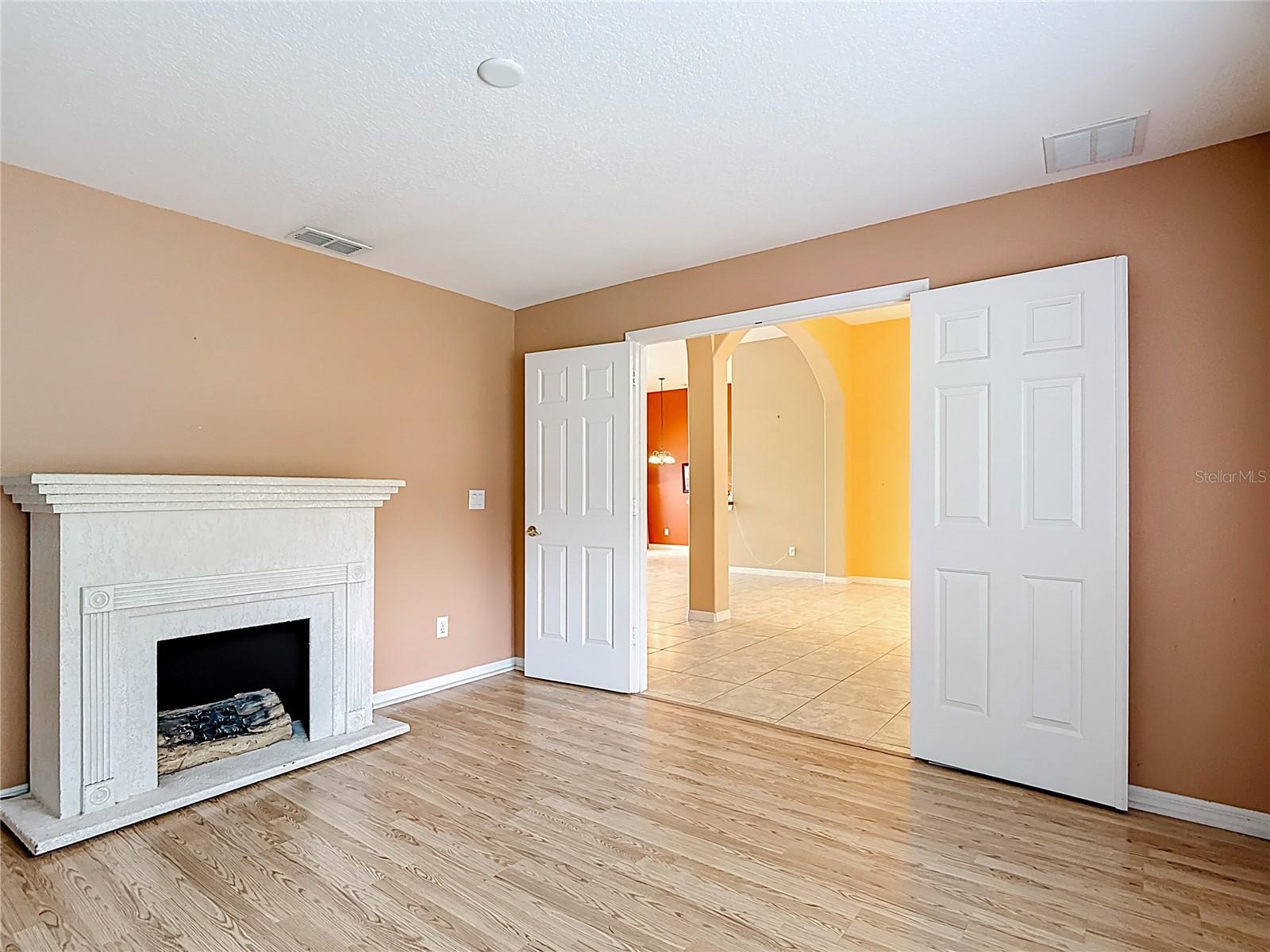 Image 34 of 77 For 1770 Mohave Court