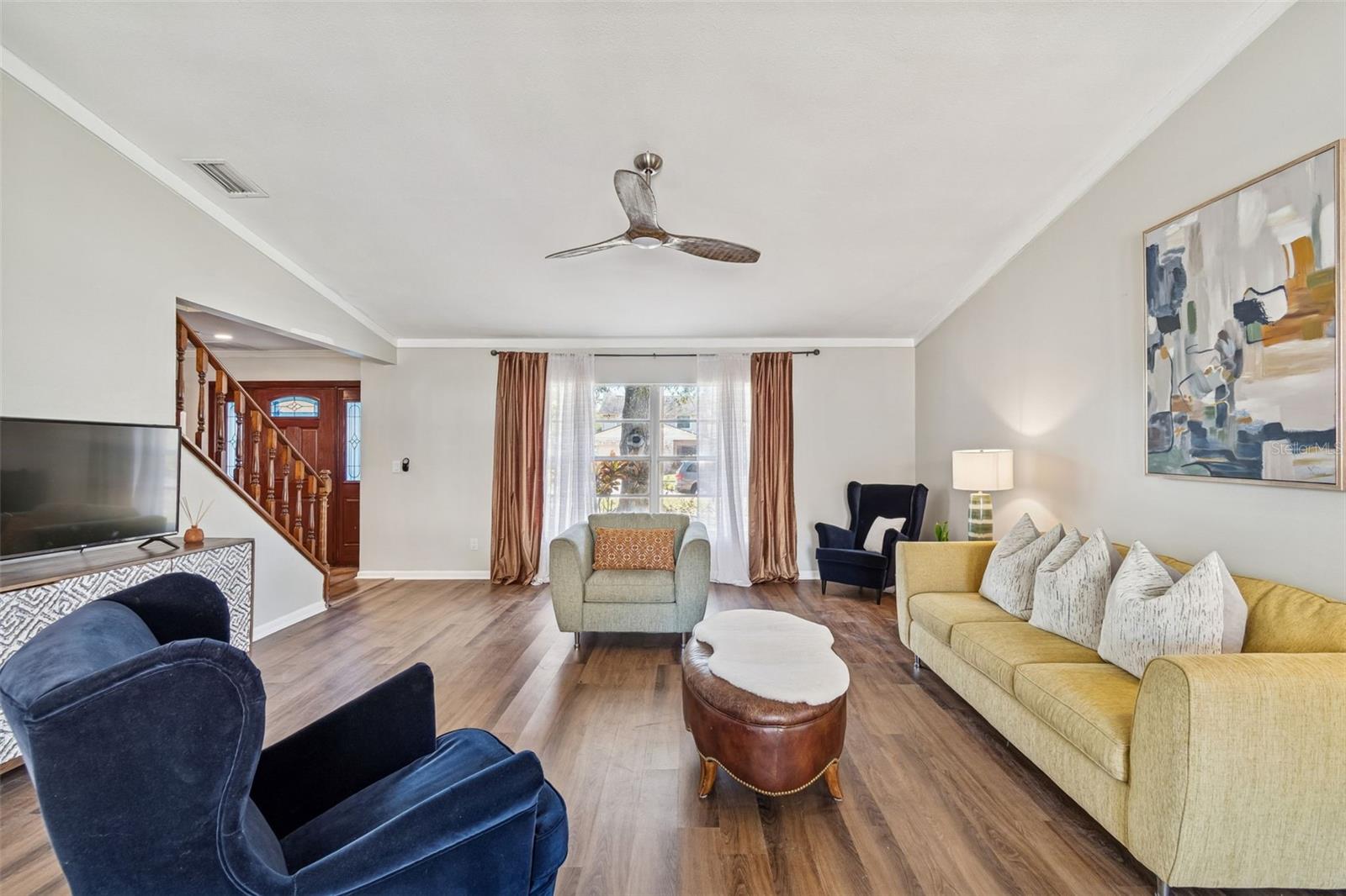 Image 5 of 40 For 8605 Leighton Drive