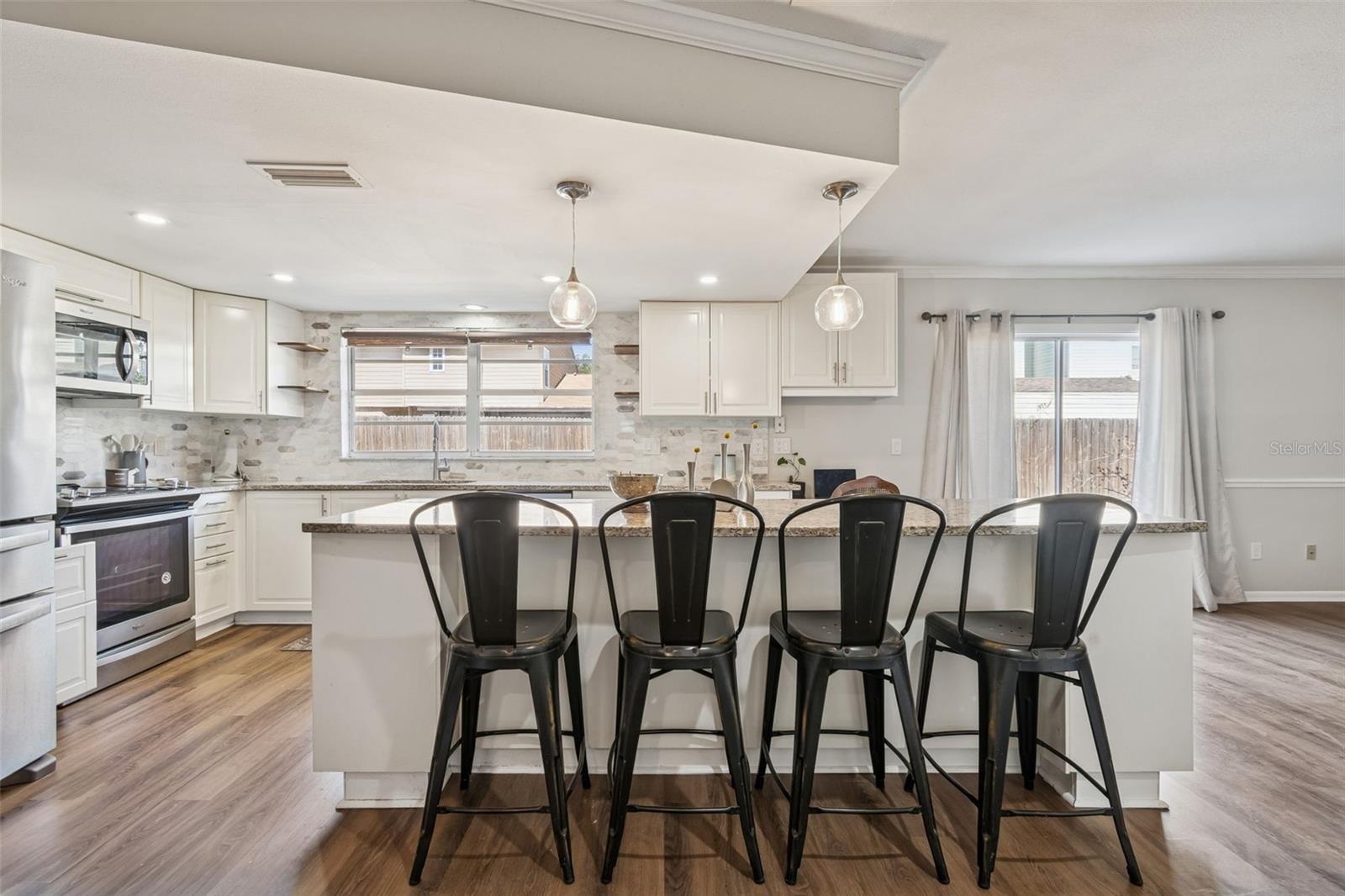 Image 7 of 40 For 8605 Leighton Drive