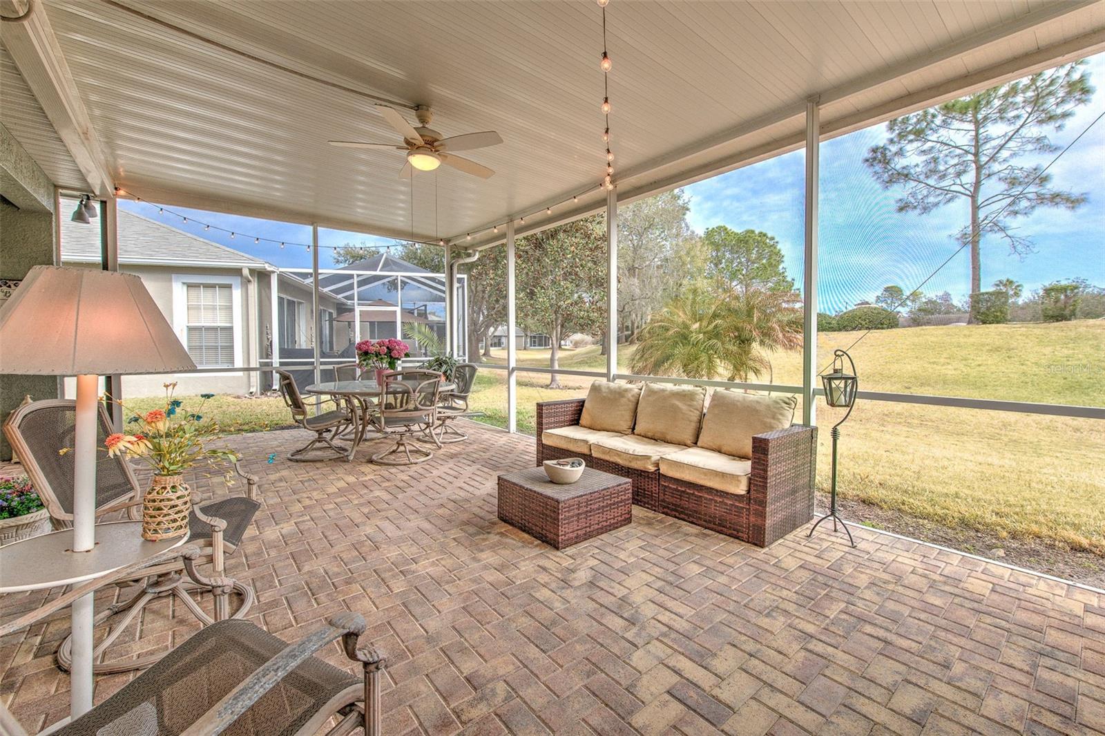 Listing photo id 19 for 5734 Heronpark Place