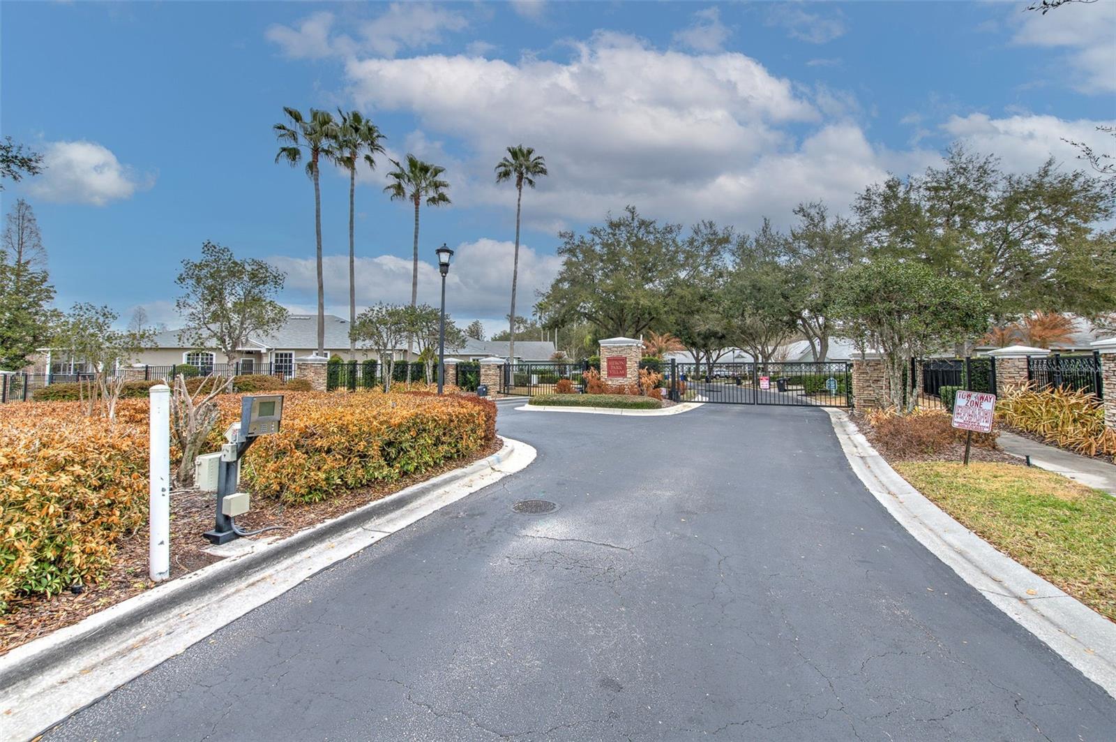 Listing photo id 1 for 5734 Heronpark Place