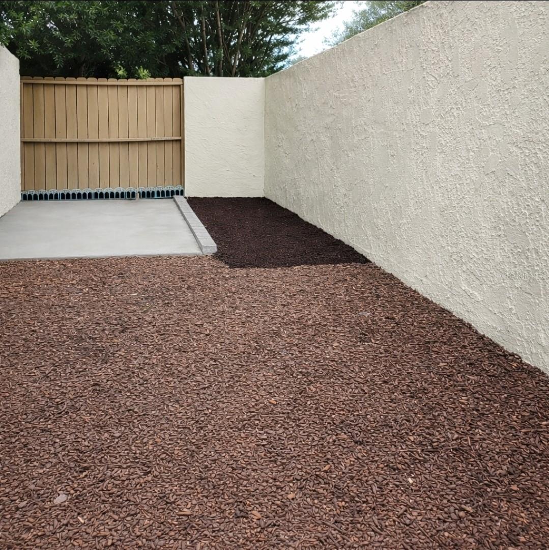 Image 23 of 30 For 2741 Foxfire Court D