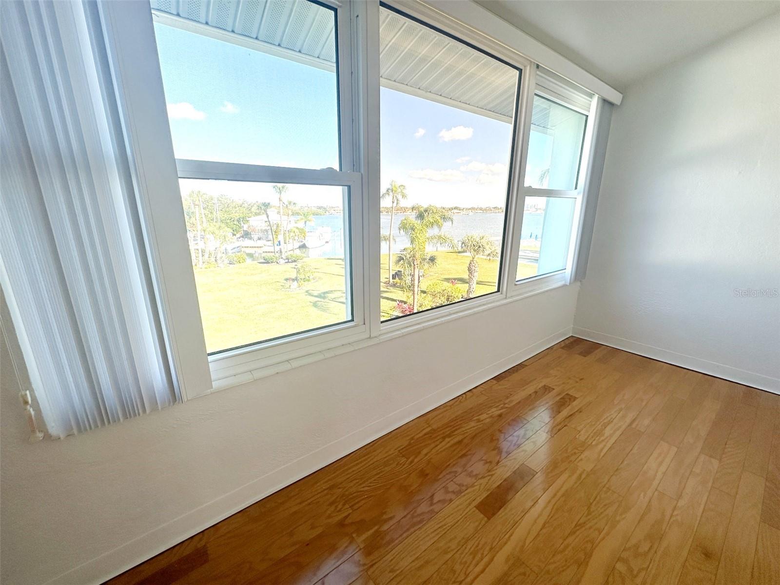 Image 12 of 15 For 1819 Shore Drive S 307