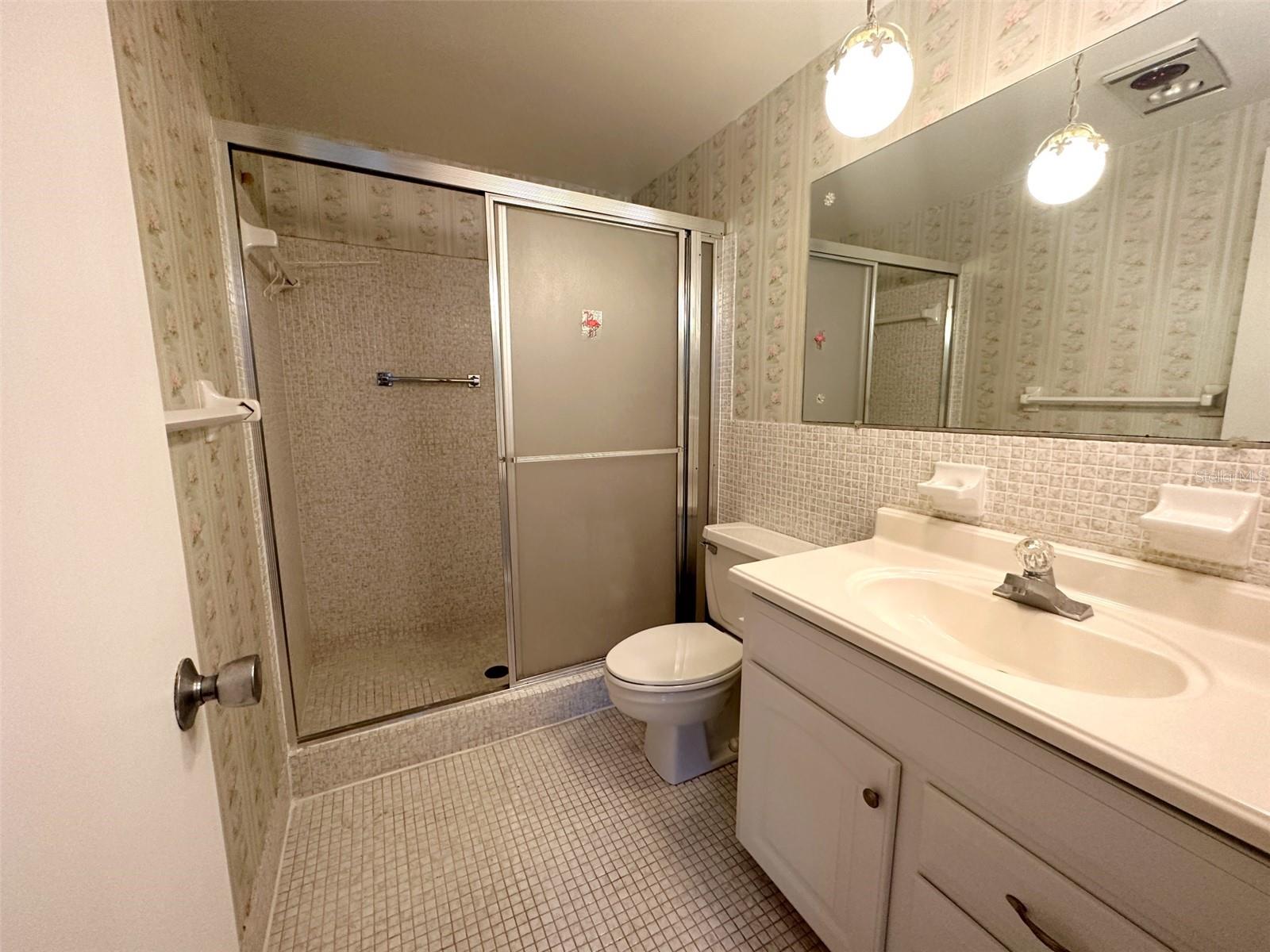 Image 14 of 15 For 1819 Shore Drive S 307