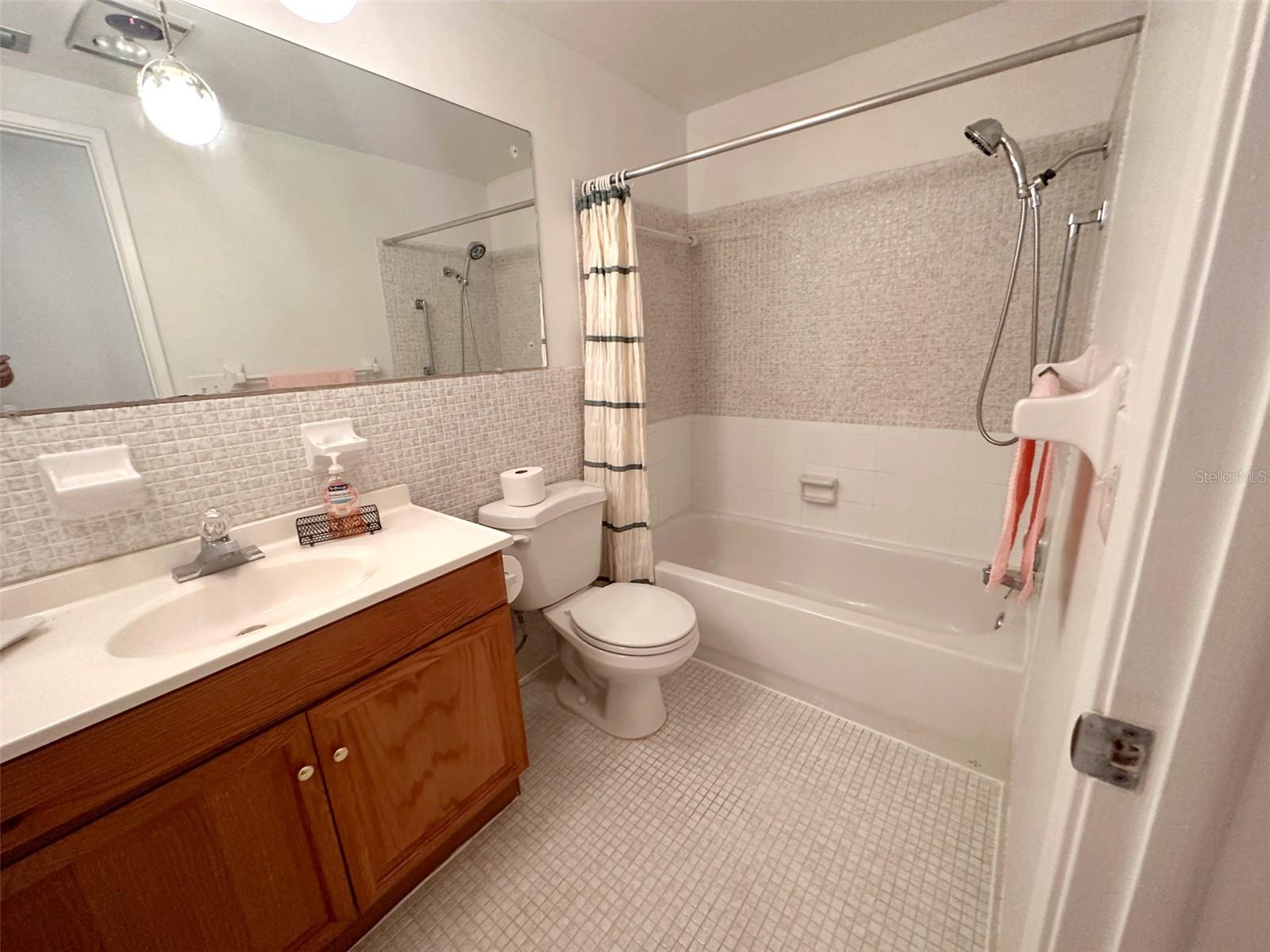 Image 15 of 15 For 1819 Shore Drive S 307