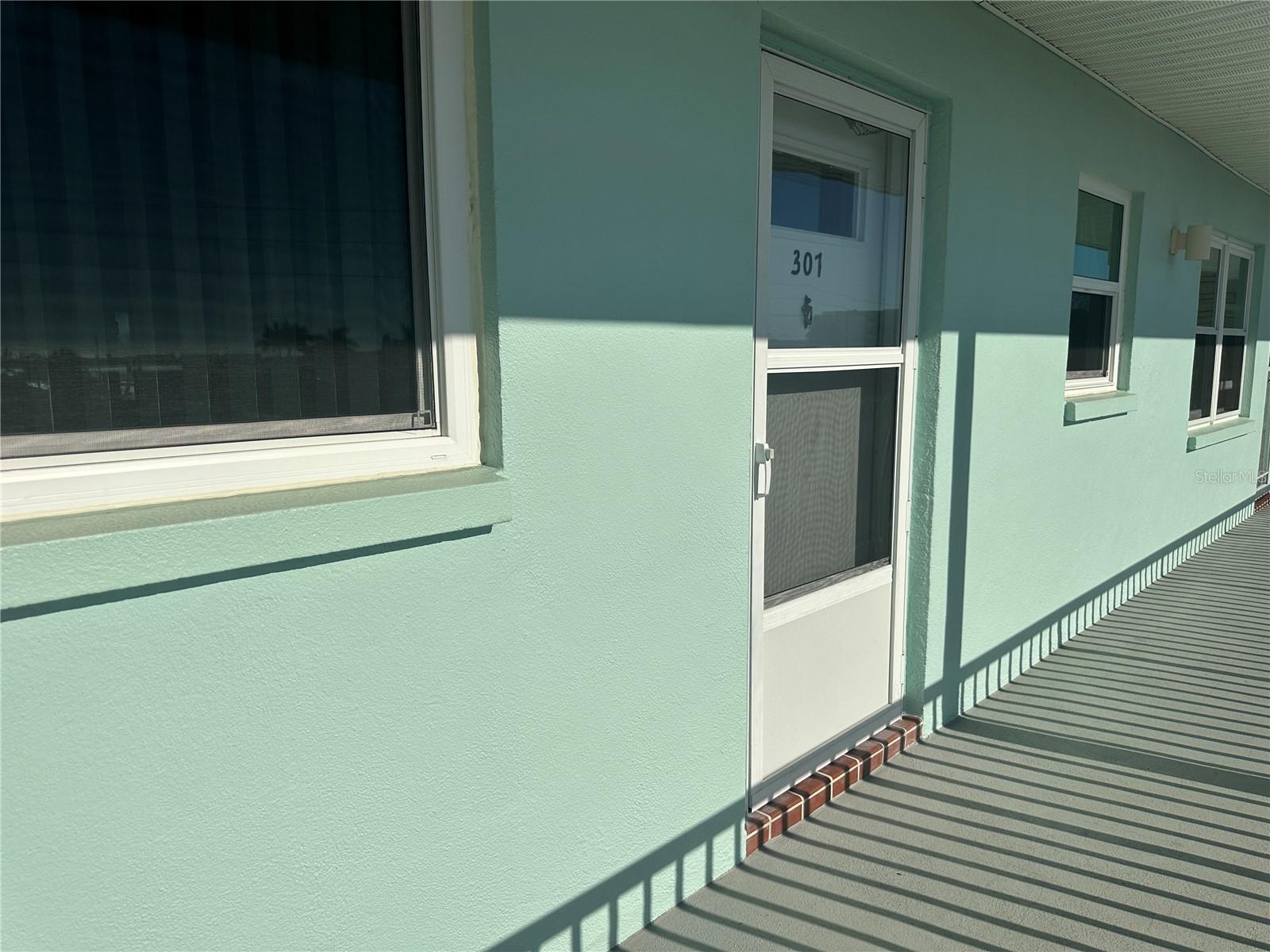 Image 2 of 15 For 1819 Shore Drive S 307