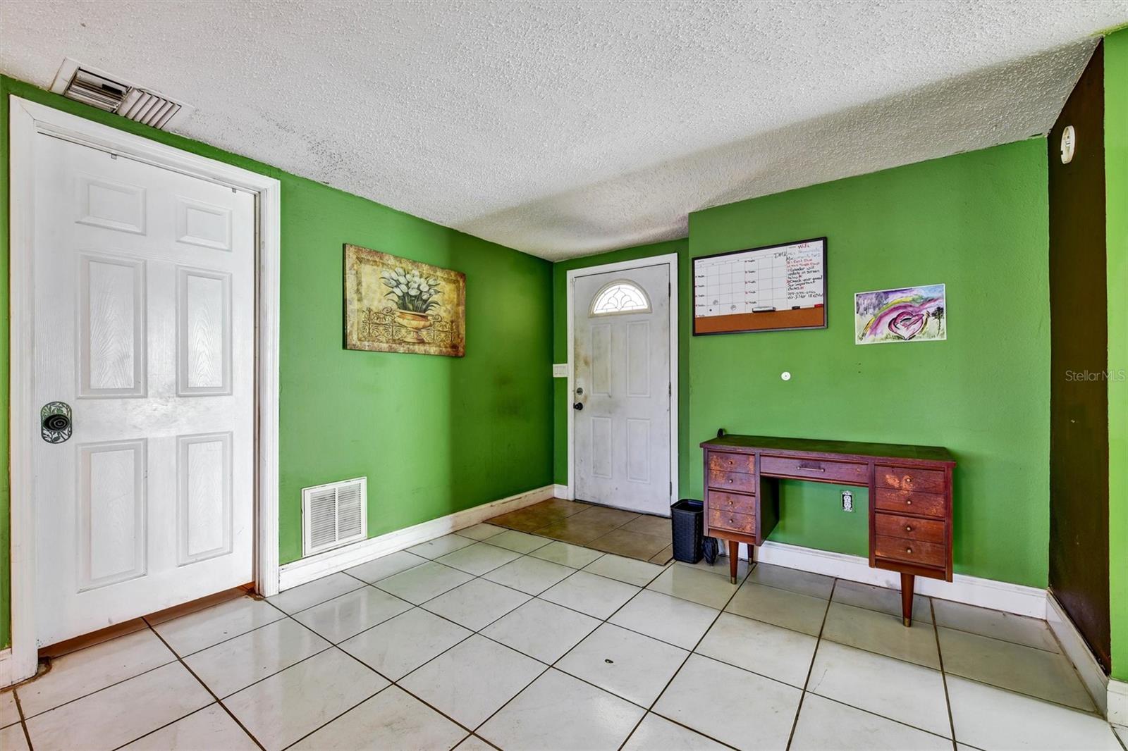 Image 4 of 19 For 9301 Lido Lane