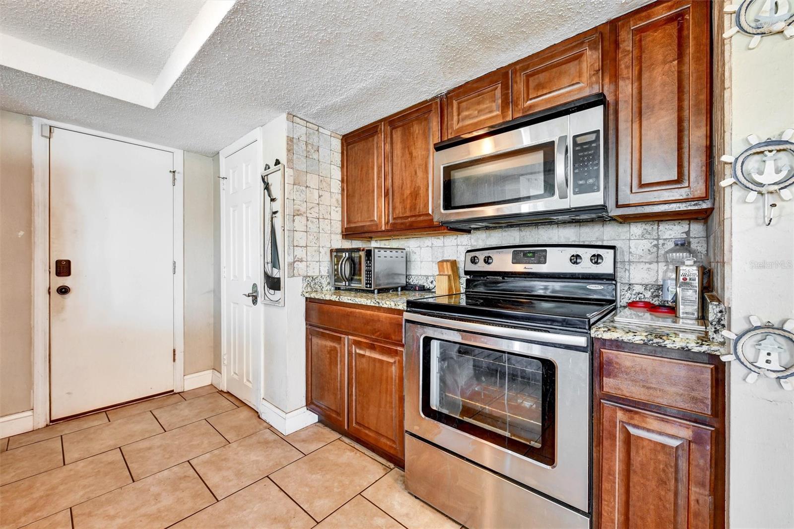 Image 8 of 19 For 9301 Lido Lane