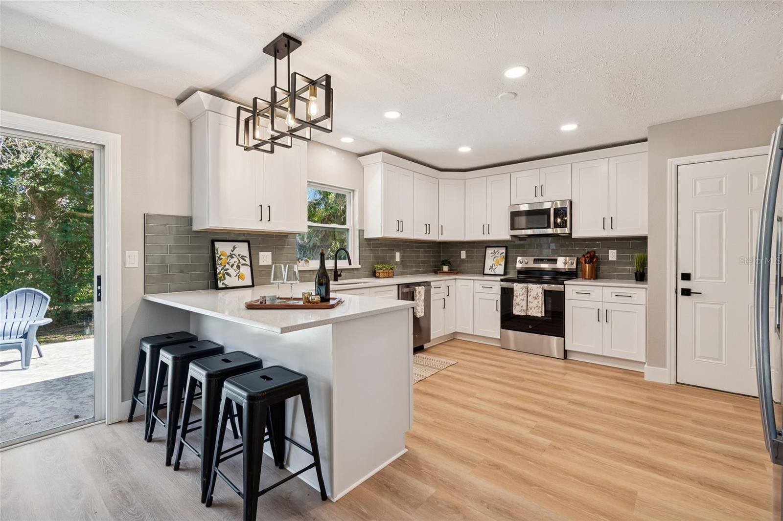 Image 10 of 32 For 12105 53rd Street