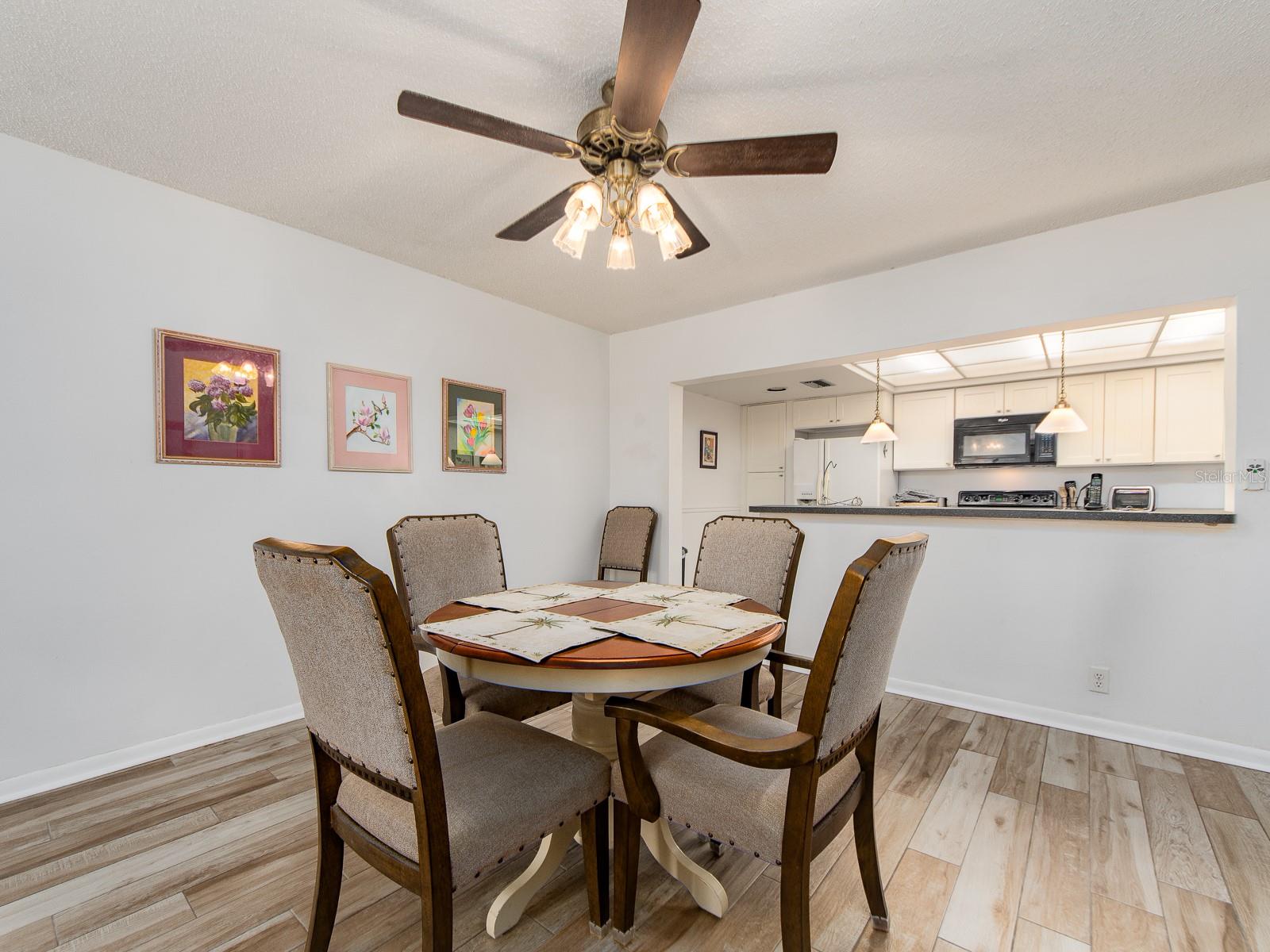 Image 18 of 43 For 1460 Gulf Boulevard 312