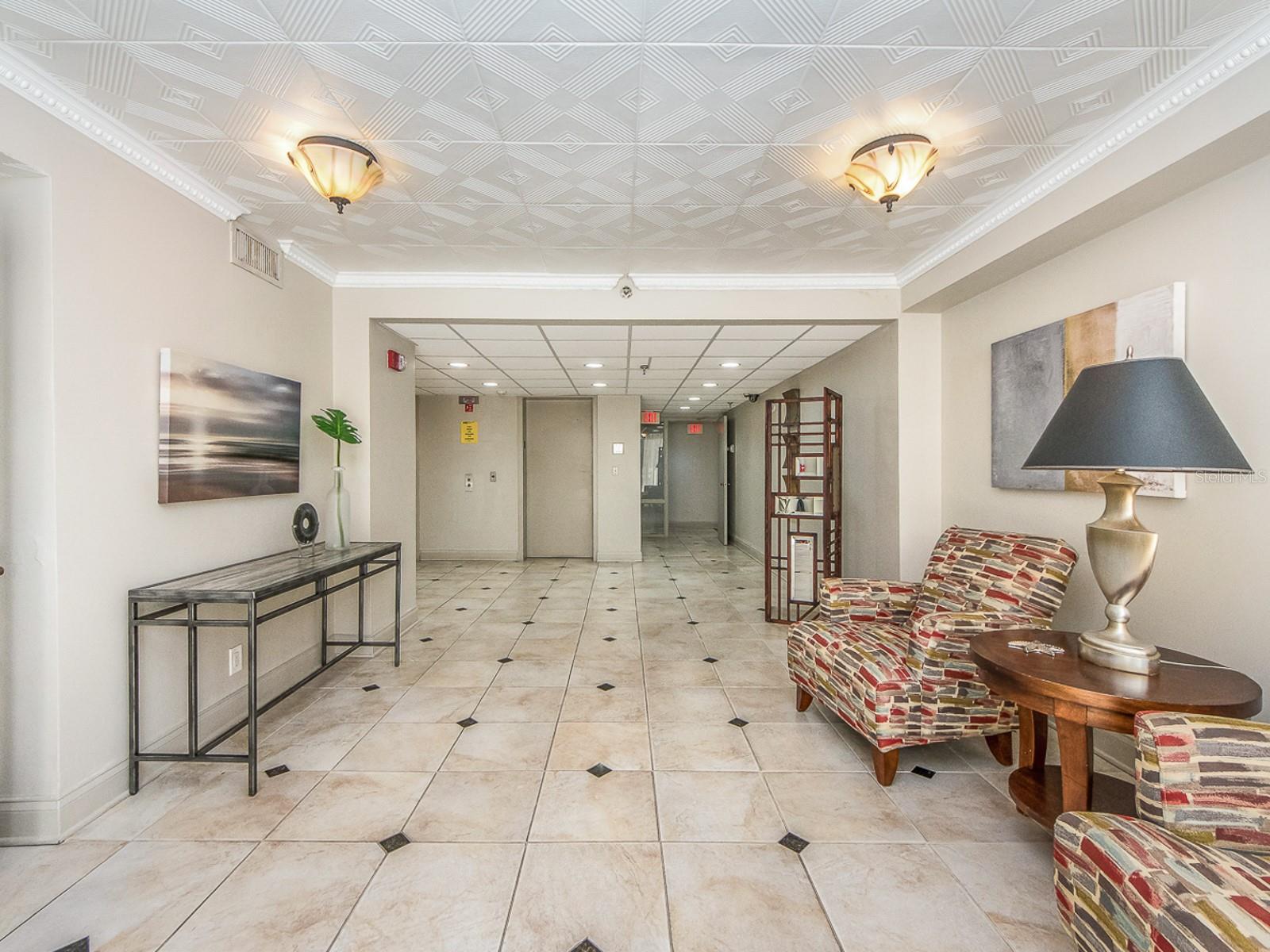 Image 4 of 43 For 1460 Gulf Boulevard 312