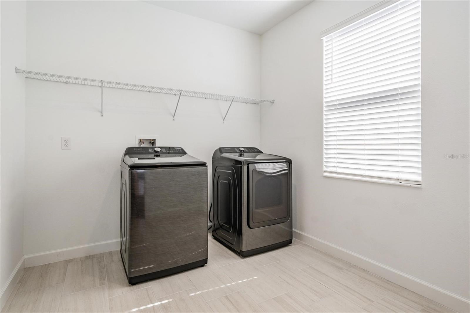 Image 21 of 78 For 10515 Gable Dig Loop