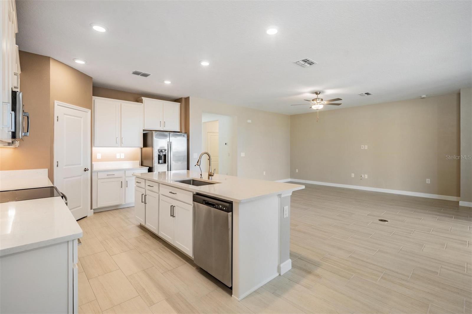 Image 7 of 78 For 10515 Gable Dig Loop