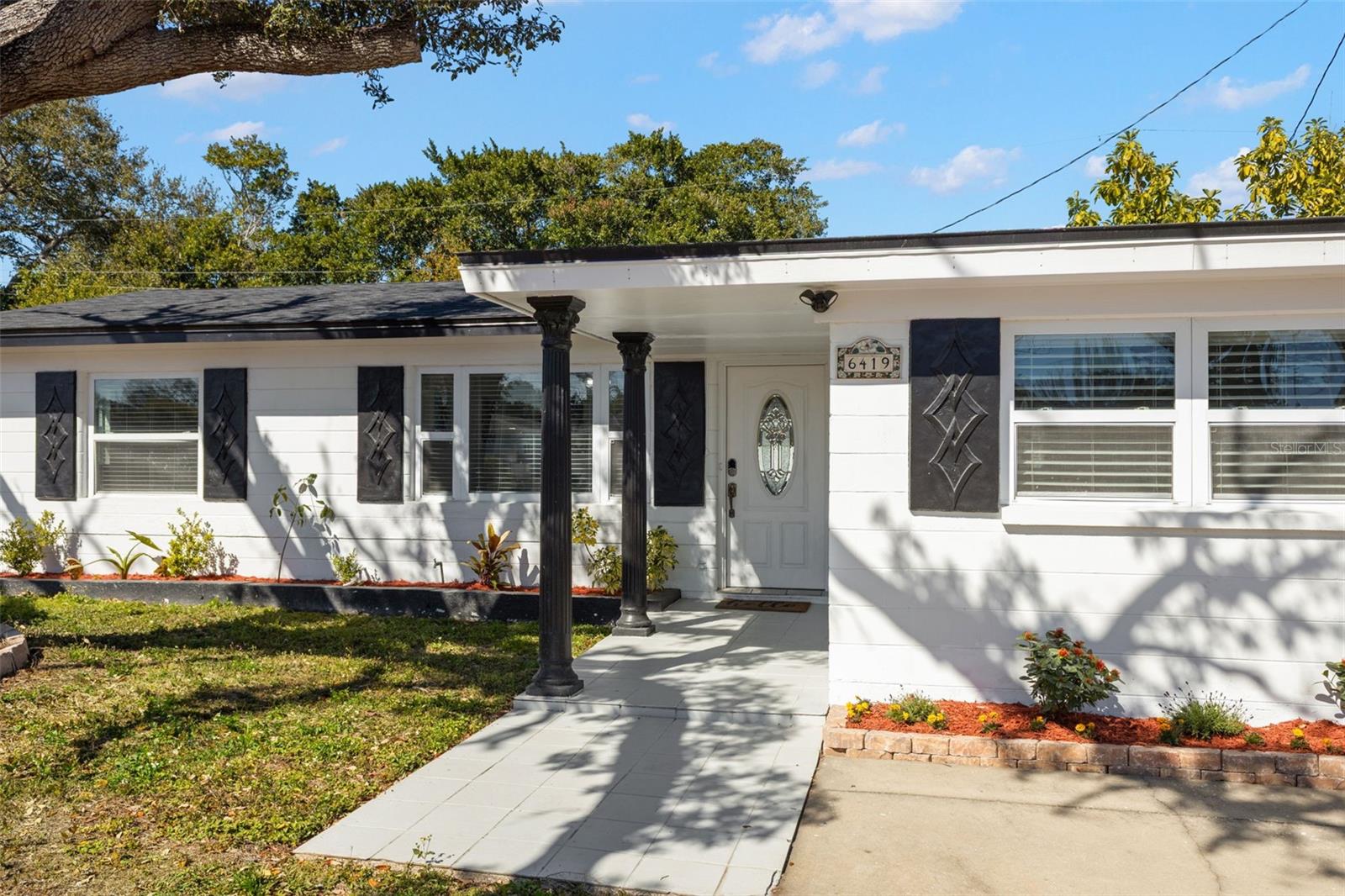 Image 3 of 29 For 6419 43rd Avenue N