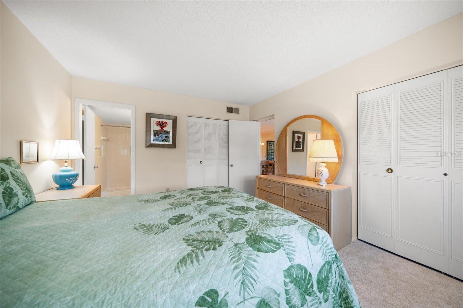 Image 17 of 46 For 948 Virginia Street 202