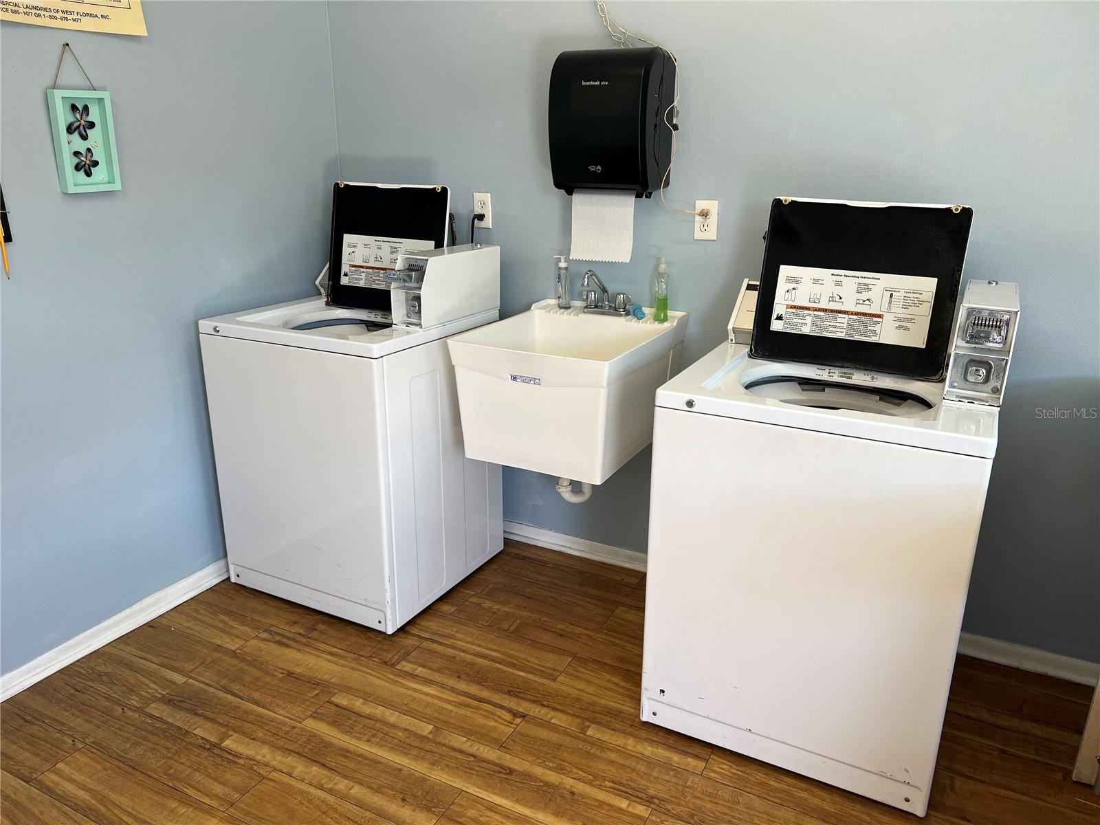 Image 29 of 46 For 948 Virginia Street 202