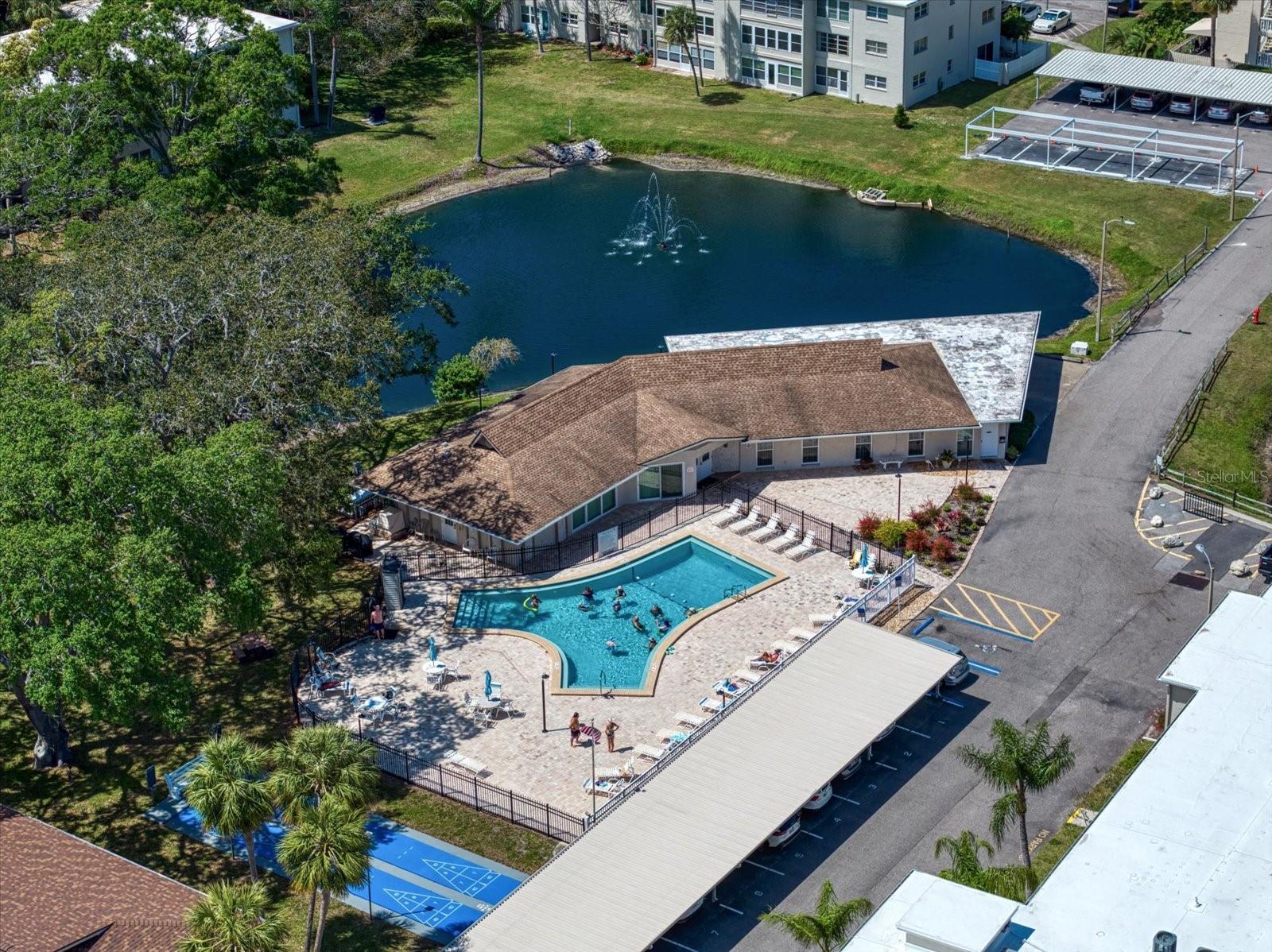 Image 33 of 46 For 948 Virginia Street 202