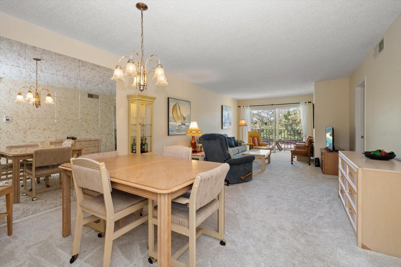 Image 8 of 46 For 948 Virginia Street 202