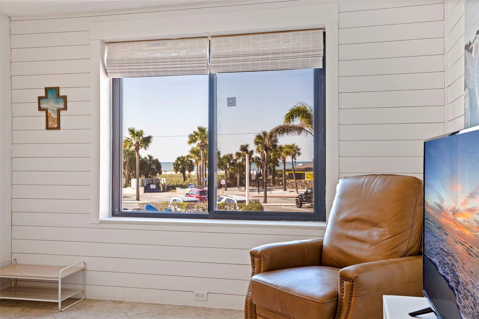 Listing photo id 10 for 6800 Sunset Way 1003