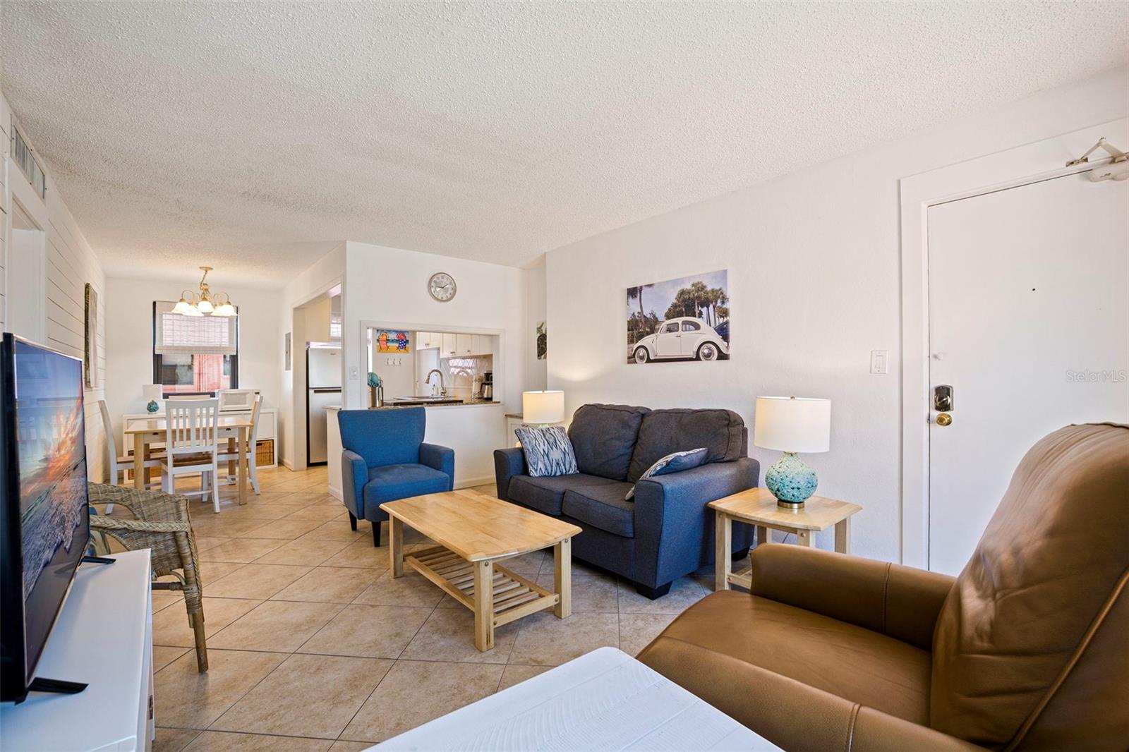 Listing photo id 6 for 6800 Sunset Way 1003