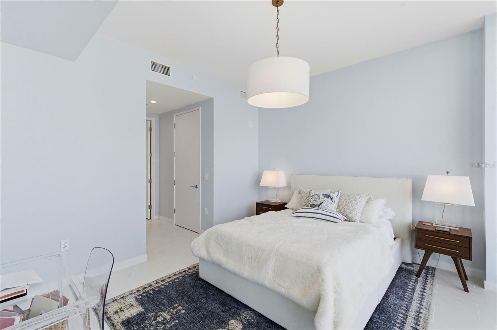 Image 14 of 48 For 400 Central Avenue 1504