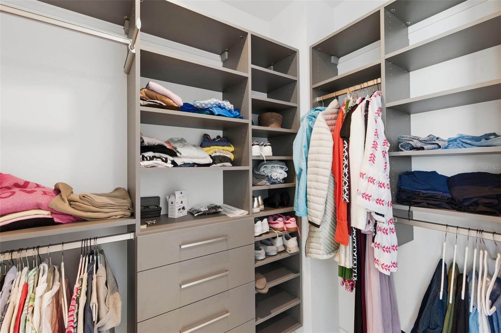 Image 18 of 48 For 400 Central Avenue 1504