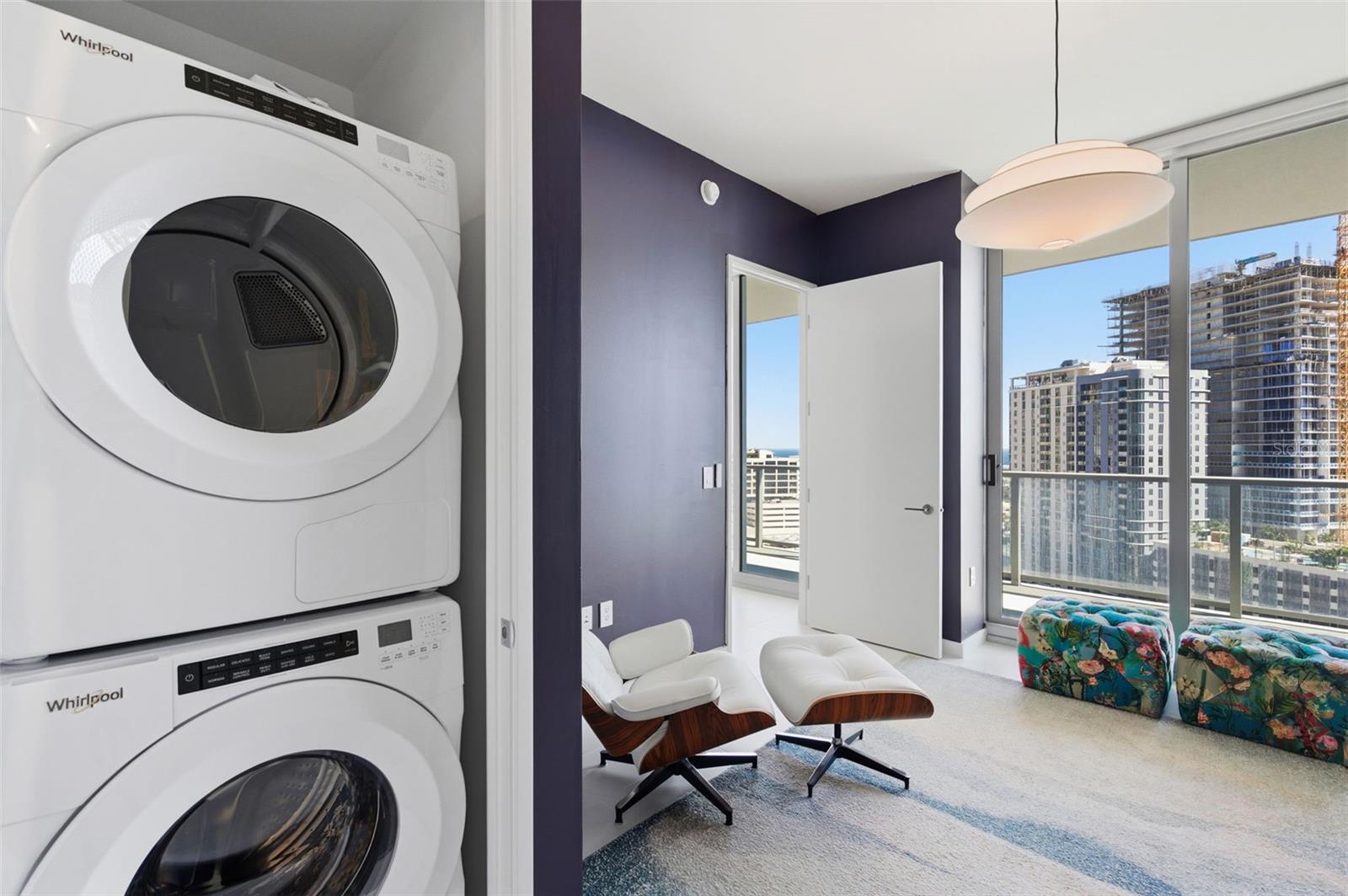 Image 27 of 48 For 400 Central Avenue 1504