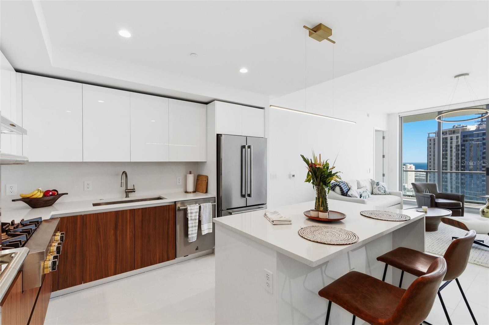 Image 4 of 48 For 400 Central Avenue 1504