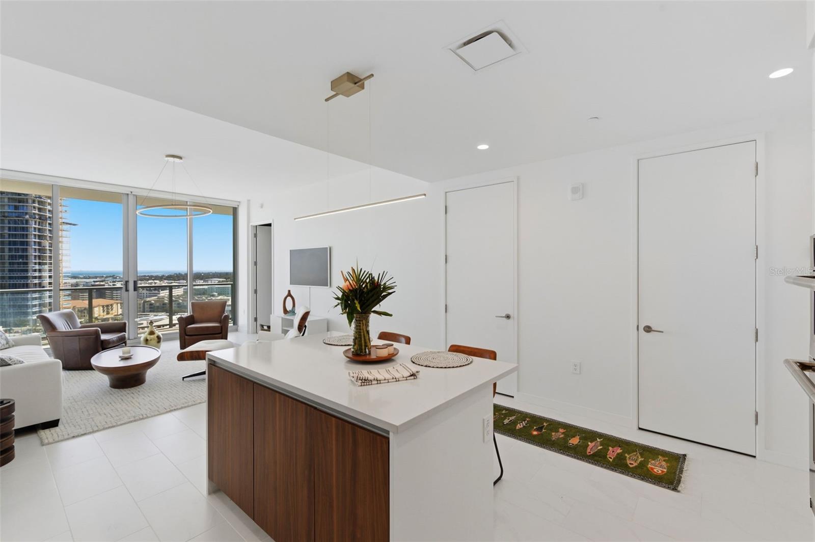 Image 6 of 48 For 400 Central Avenue 1504