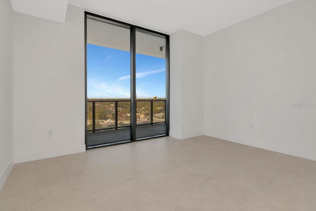 Listing photo id 24 for 3015 Ysabella Avenue 903