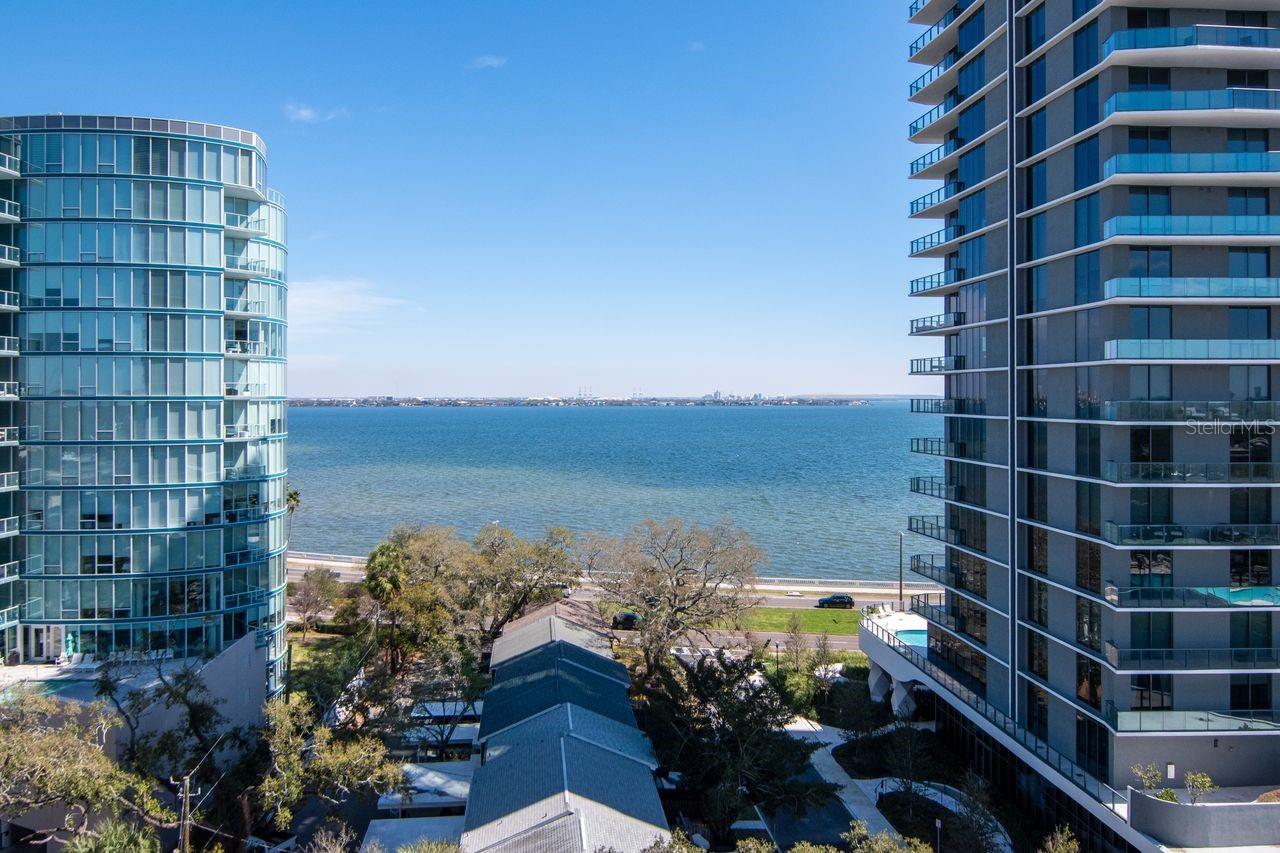 Listing photo id 31 for 3015 Ysabella Avenue 903