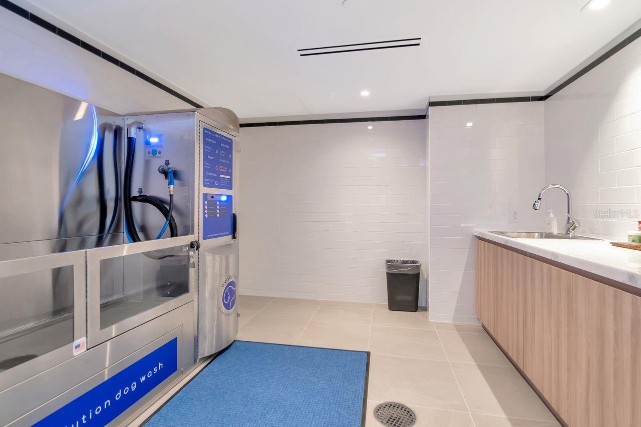 Listing photo id 46 for 3015 Ysabella Avenue 903