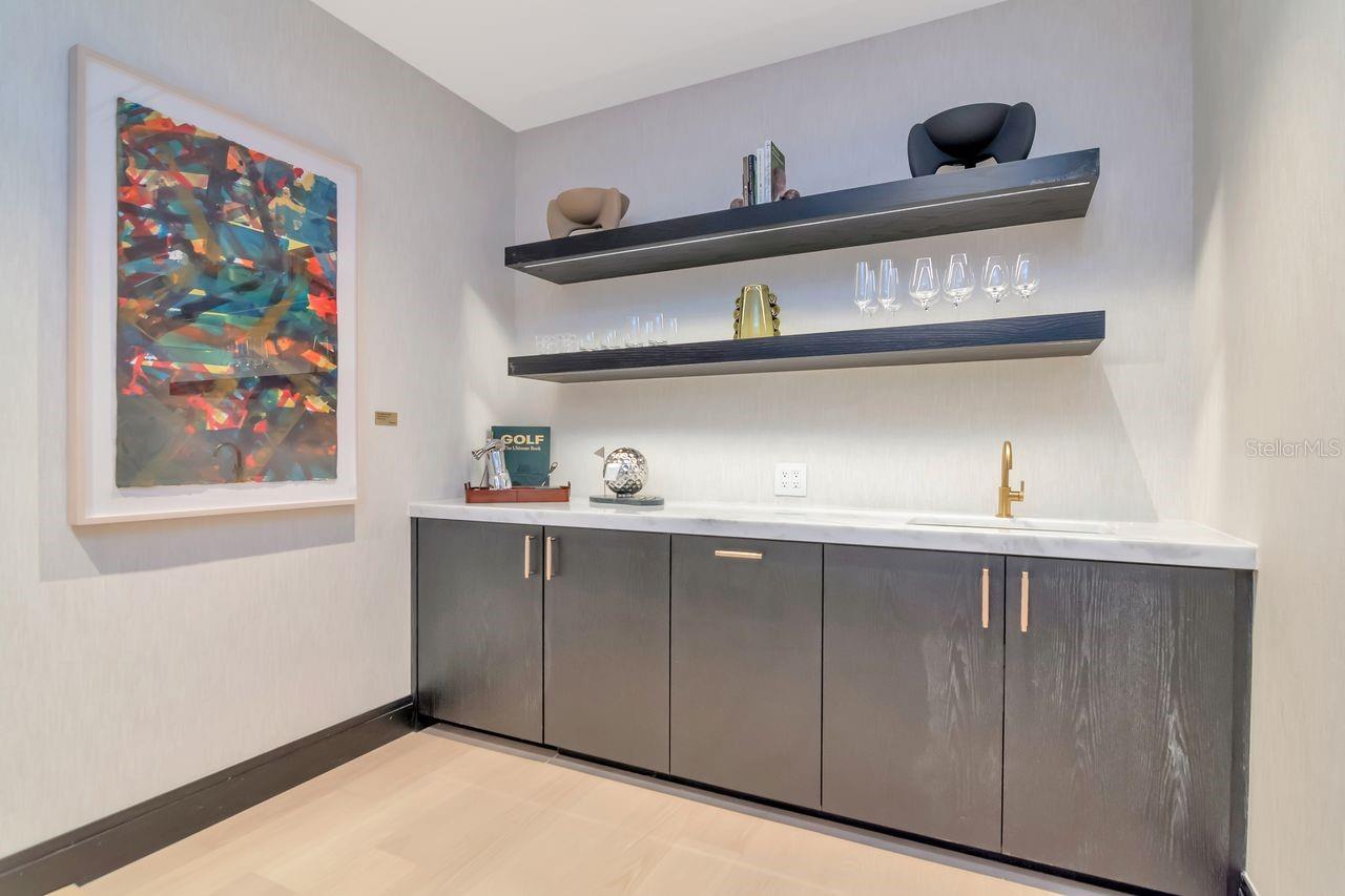 Listing photo id 52 for 3015 Ysabella Avenue 903