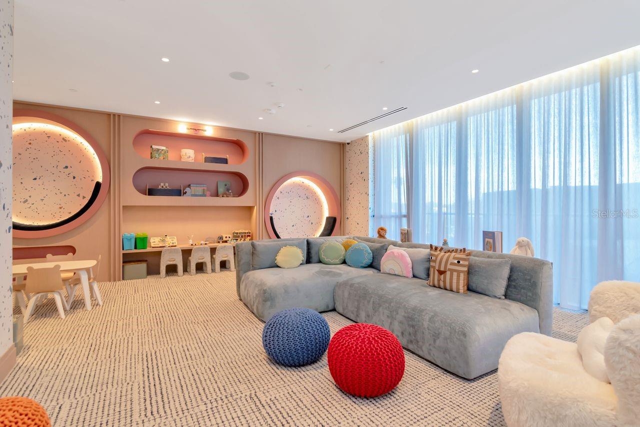 Listing photo id 53 for 3015 Ysabella Avenue 903