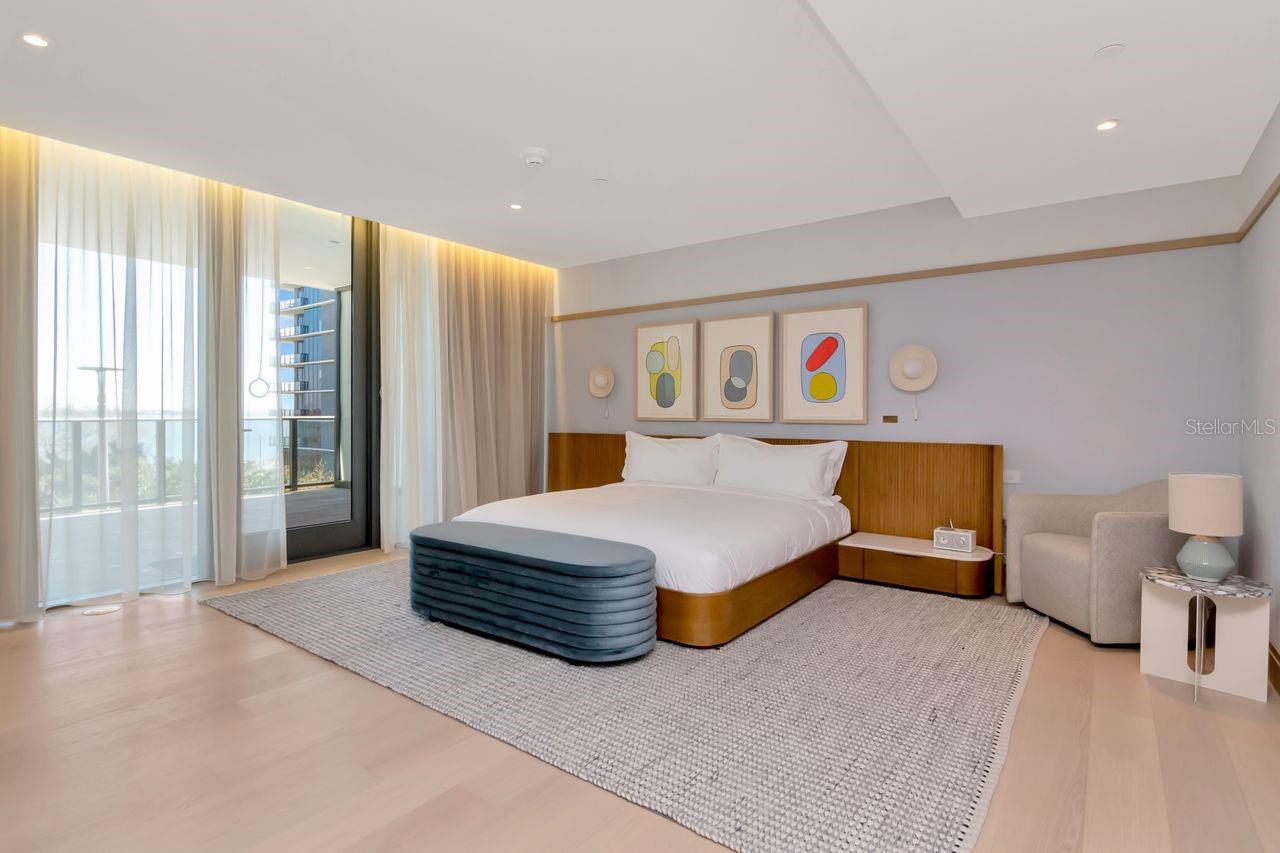 Listing photo id 58 for 3015 Ysabella Avenue 903