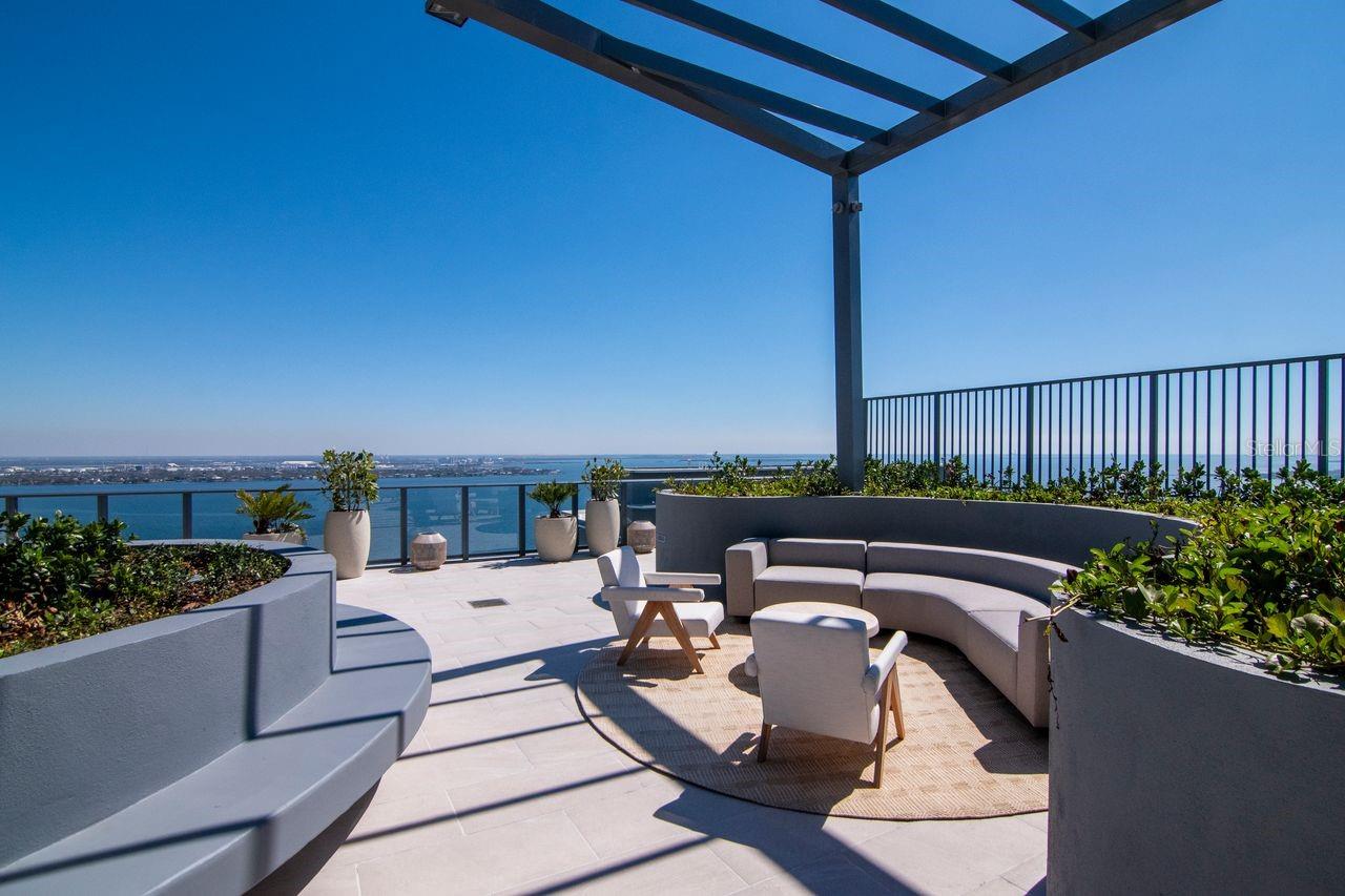 Listing photo id 82 for 3015 Ysabella Avenue 903