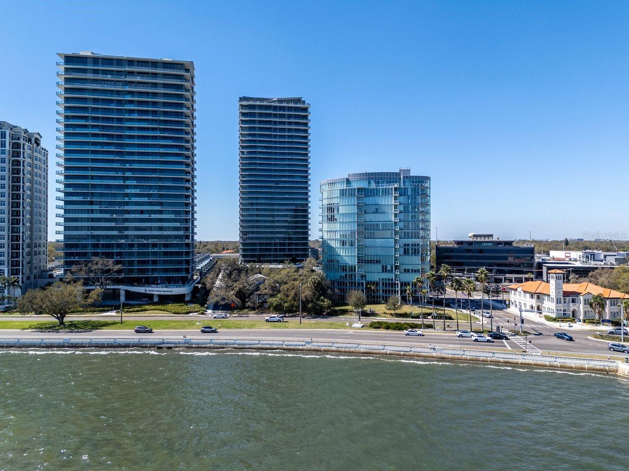 Listing photo id 94 for 3015 Ysabella Avenue 903