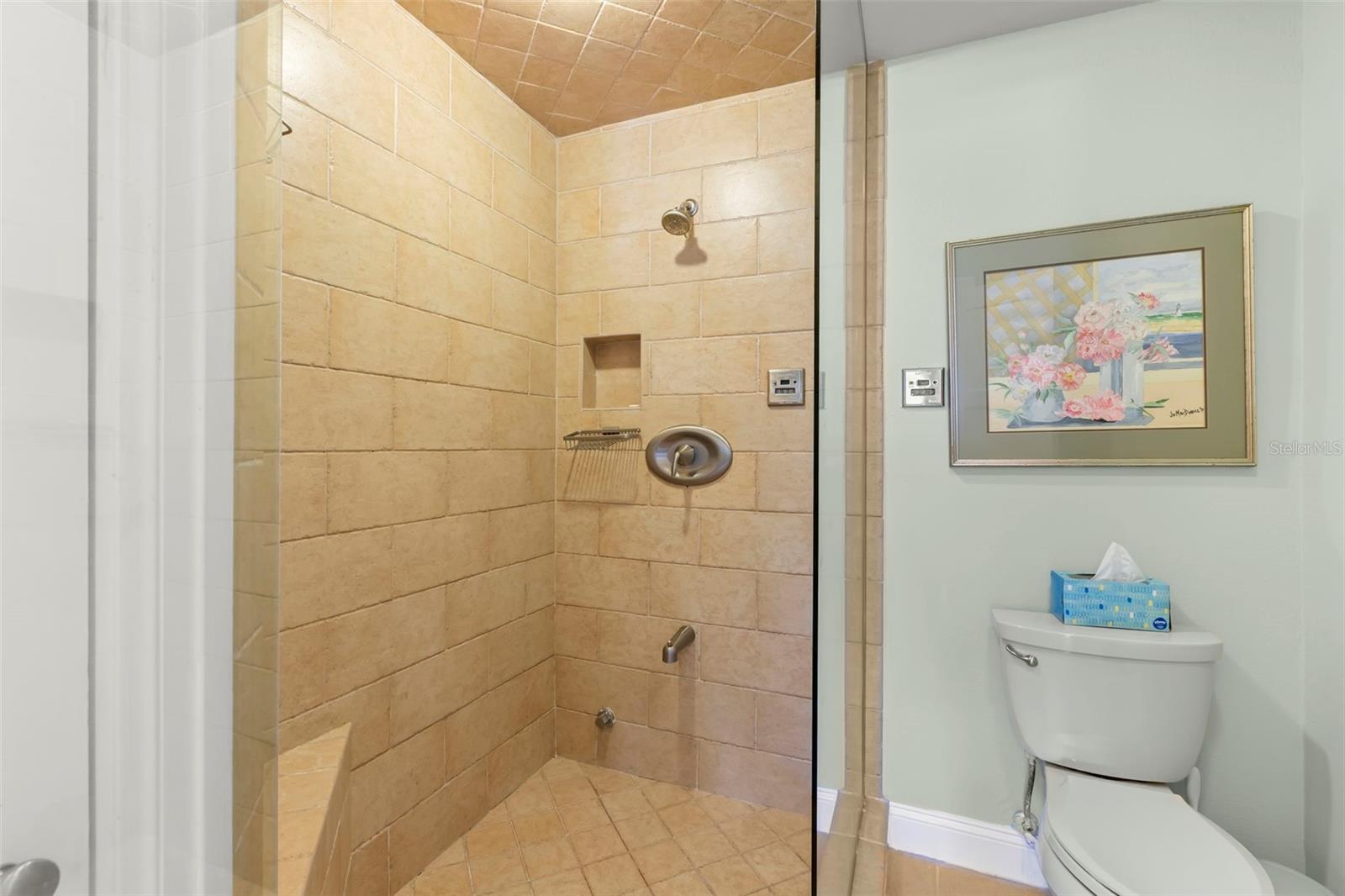 Listing photo id 24 for 101 Shore Drive